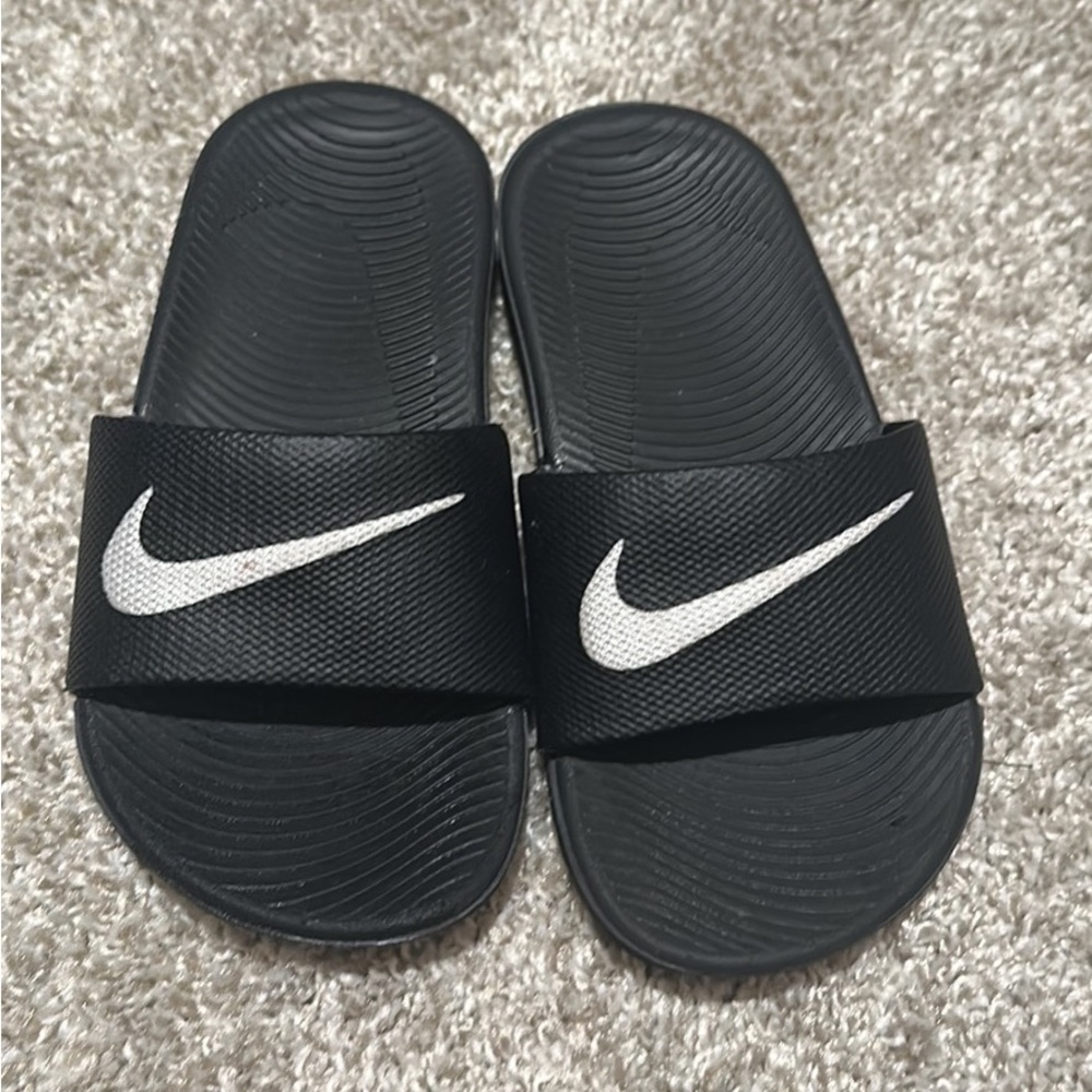 Nike slides size 11